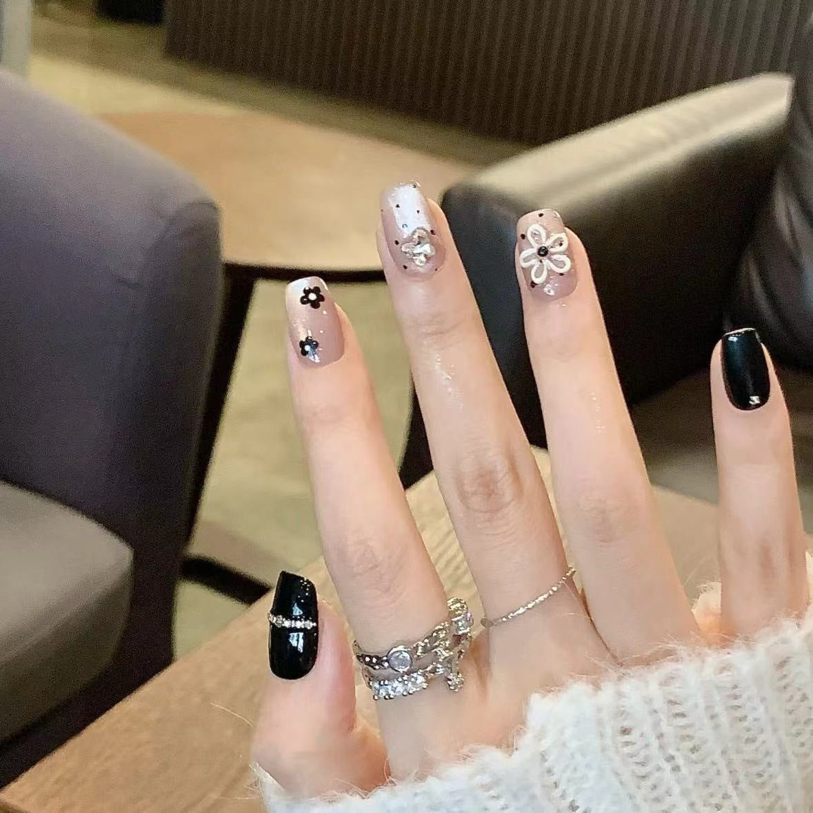 Luxury Handmade Press-On Nails Set - Elegant Nail Art Patches